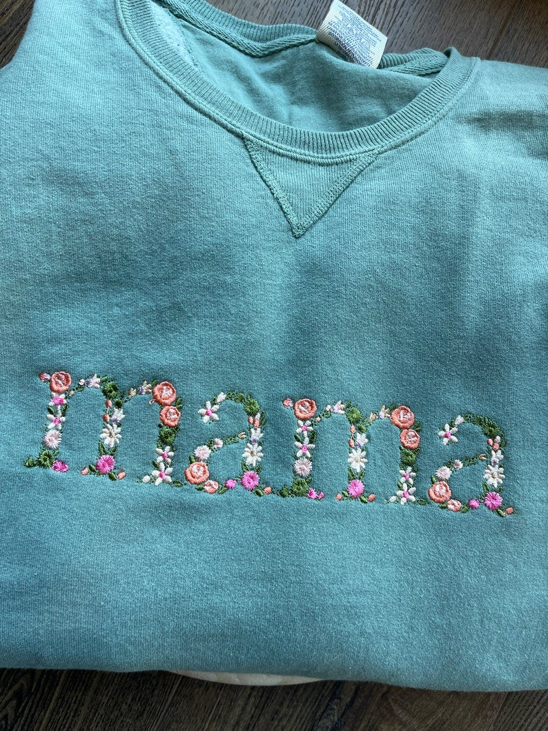 Personalized Floral Mama Embroidered Sweatshirt with Kid Names on Sleeve Mother's Day Gift HCMD0050
